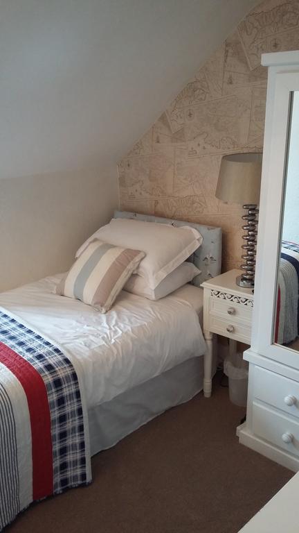 איסטבורן Cambridge House Guest House חדר תמונה