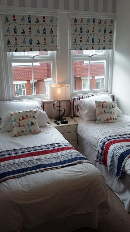 איסטבורן Cambridge House Guest House חדר תמונה