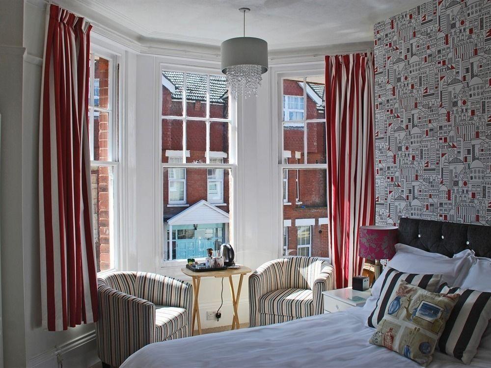 איסטבורן Cambridge House Guest House מראה חיצוני תמונה