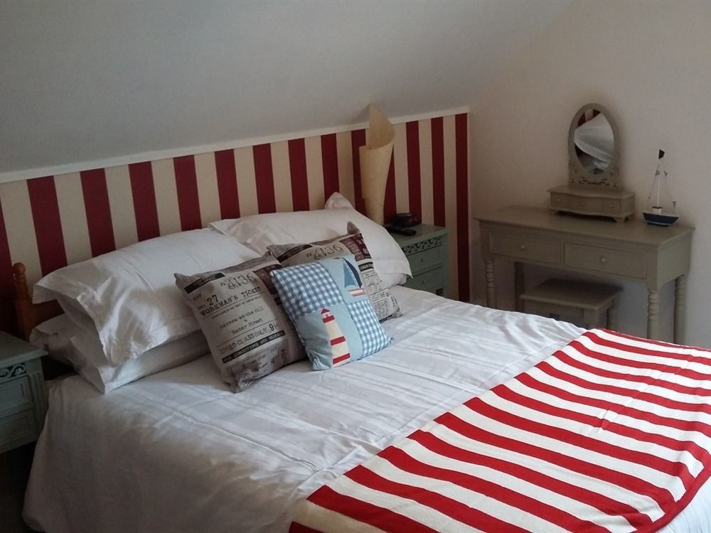 איסטבורן Cambridge House Guest House מראה חיצוני תמונה
