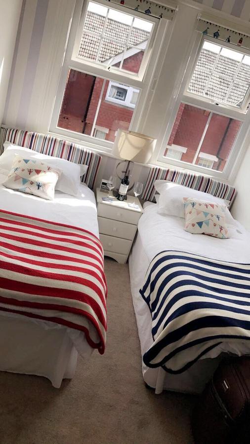 איסטבורן Cambridge House Guest House מראה חיצוני תמונה